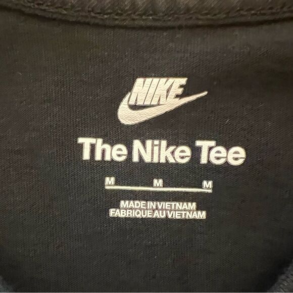 The Nike Tee 3-D Logo Long sleeve crewneck T-shirt. Size M Unifying sports - Picture 3 of 7